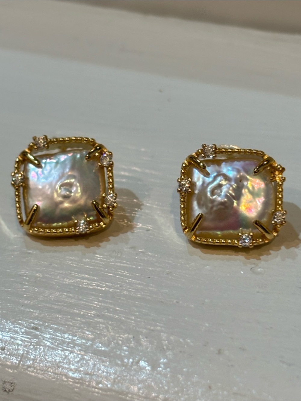 Gold-Plated Iridescent Mother-of-Pearl Stud Earrings on alloy